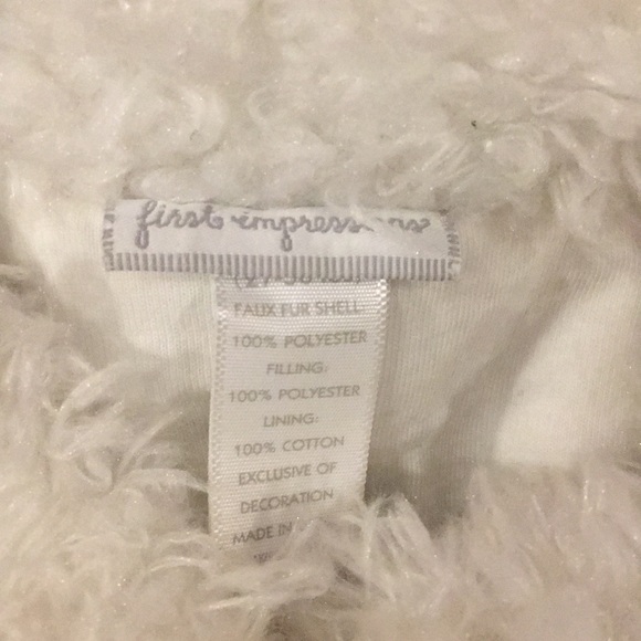 First Impressions white faux fur coat - Picture 2 of 3